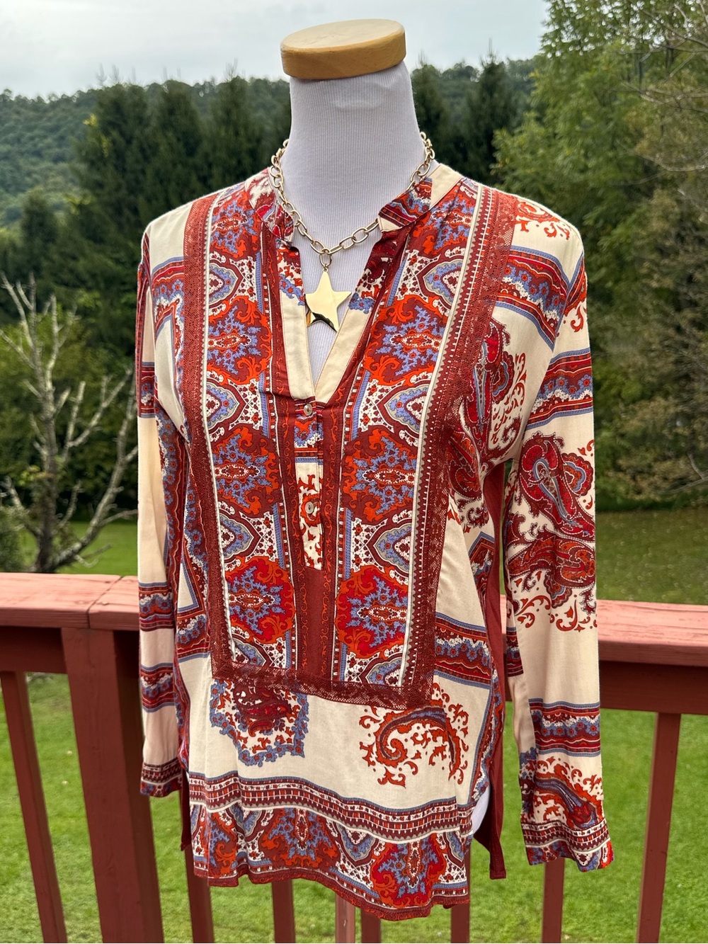 Tiny Anthropologie Paisley V-Neck Tunic Long Sleeve Top Cream & Red